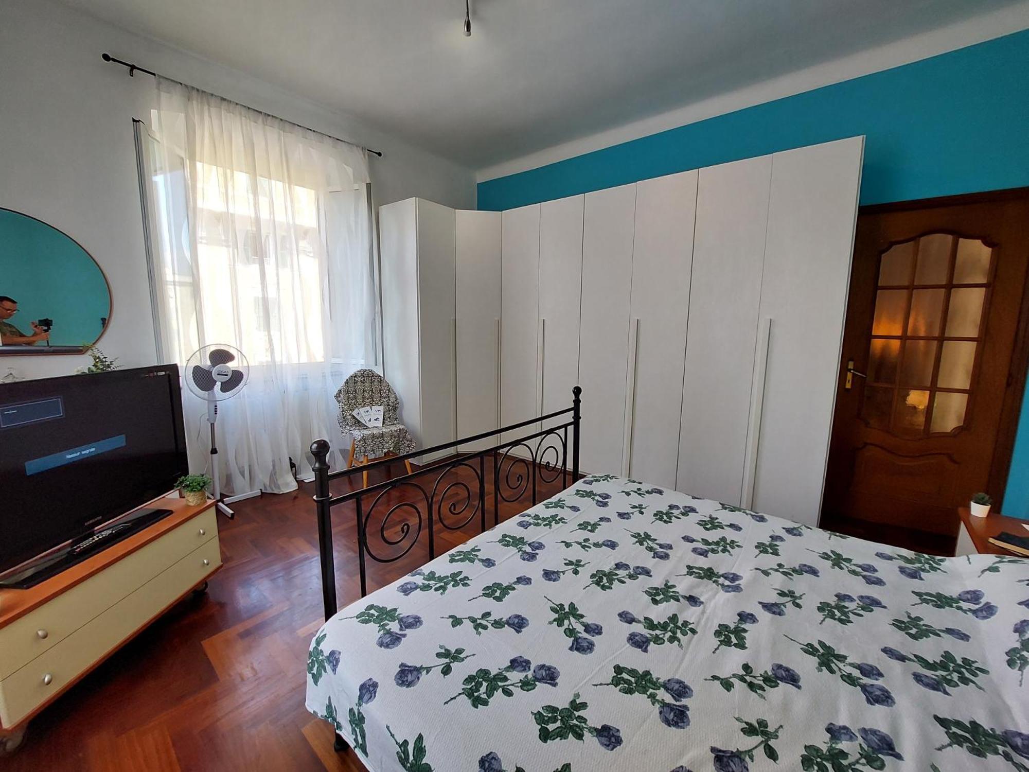 Casa Vittoria By Holiday World Генуя Экстерьер фото