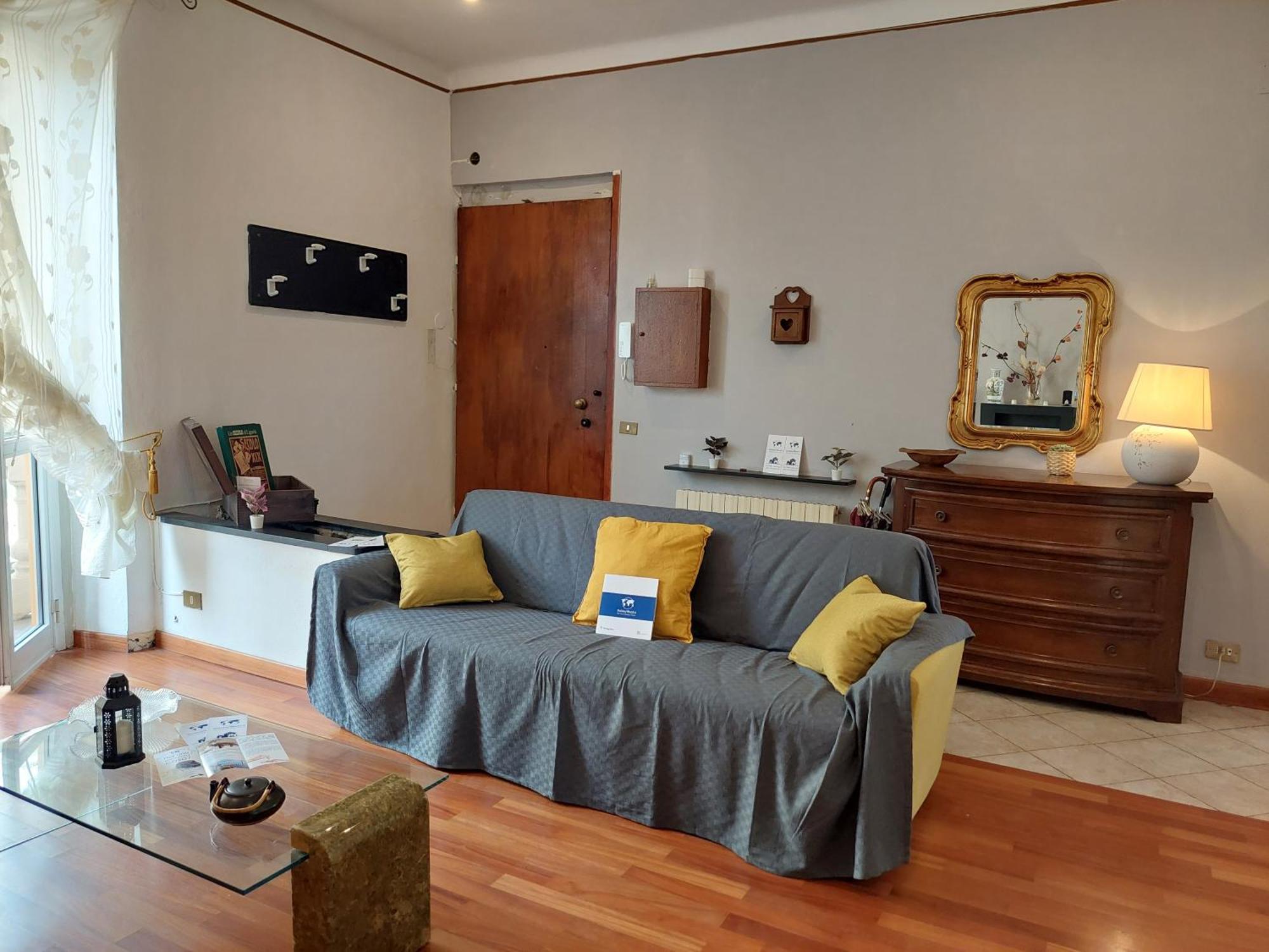 Casa Vittoria By Holiday World Генуя Экстерьер фото