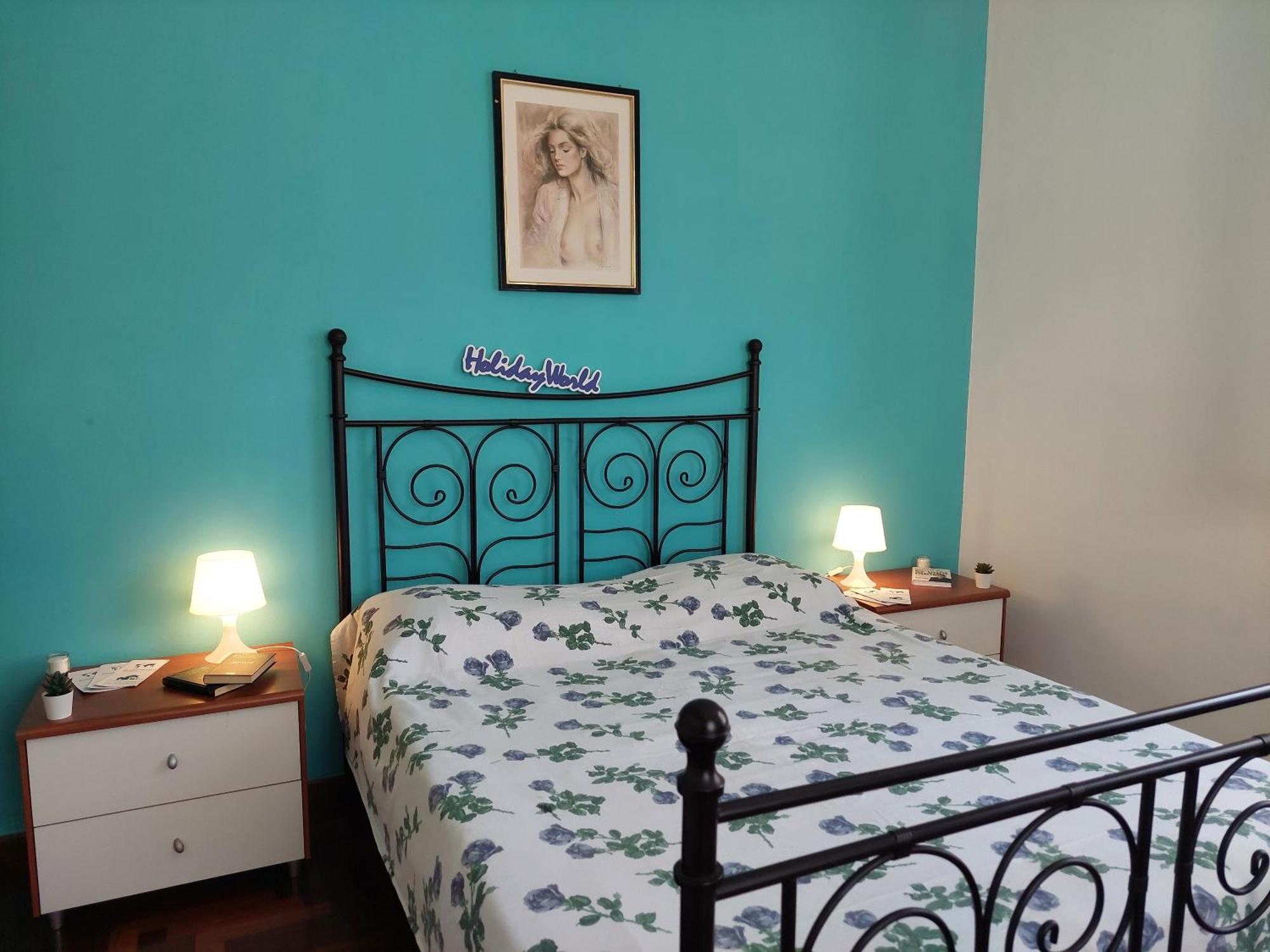 Casa Vittoria By Holiday World Генуя Экстерьер фото