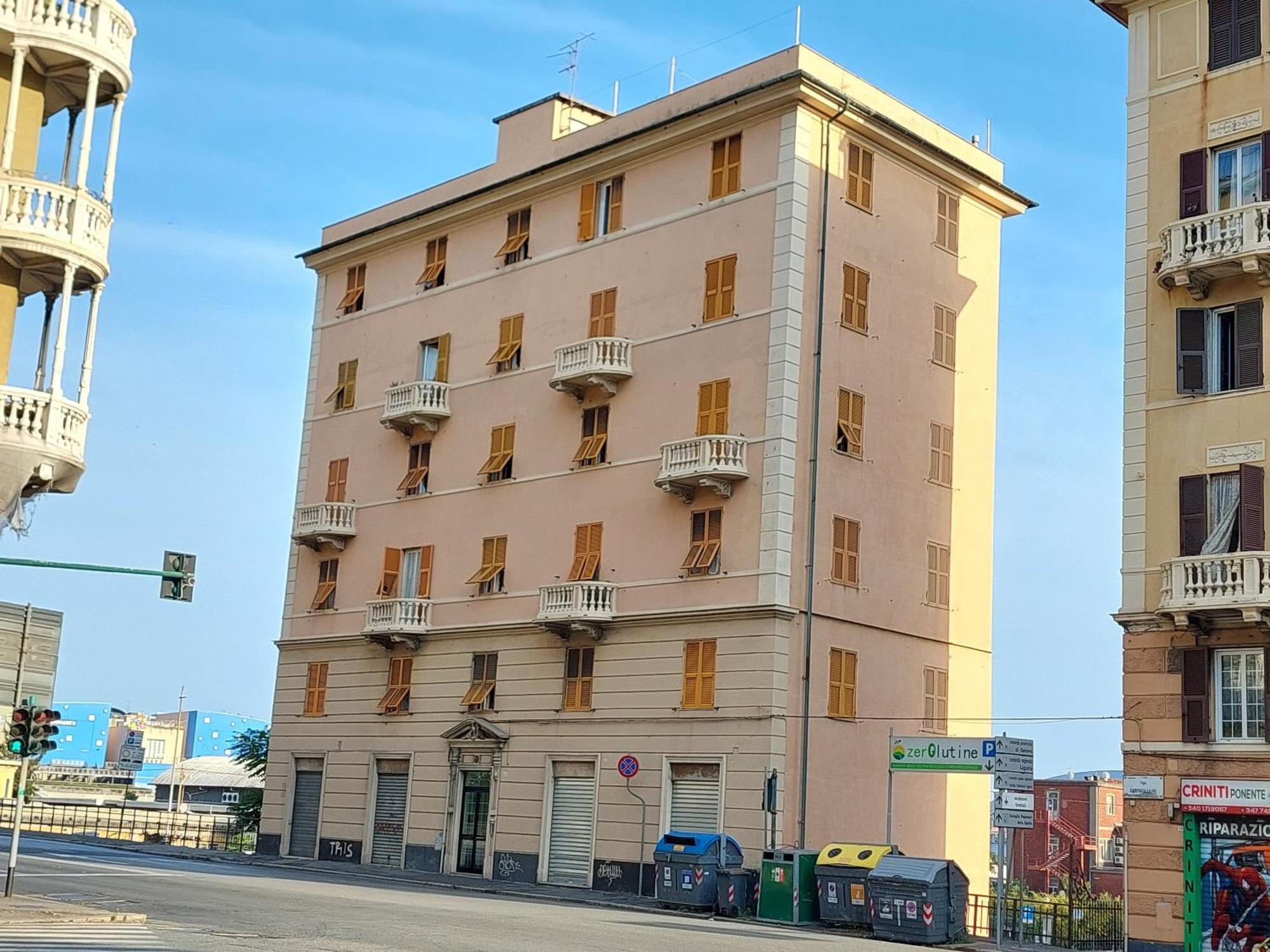 Casa Vittoria By Holiday World Генуя Экстерьер фото
